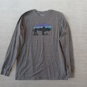 Patagonia T Shirt Long Sleeve Men S Gray Bison Graphic Crew Neck Outdoor Hike